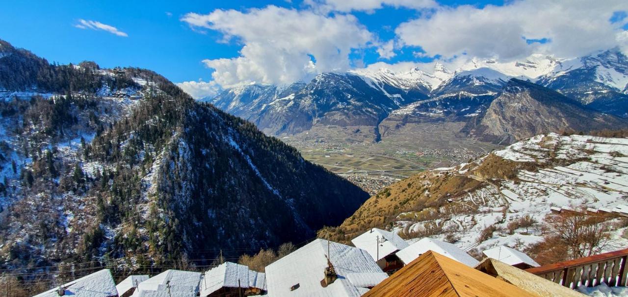 Auberge Le Mont-Gele Iserables Esterno foto